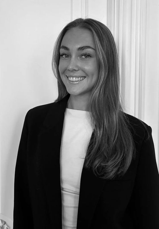Hannah Stendahl, Management Trainee